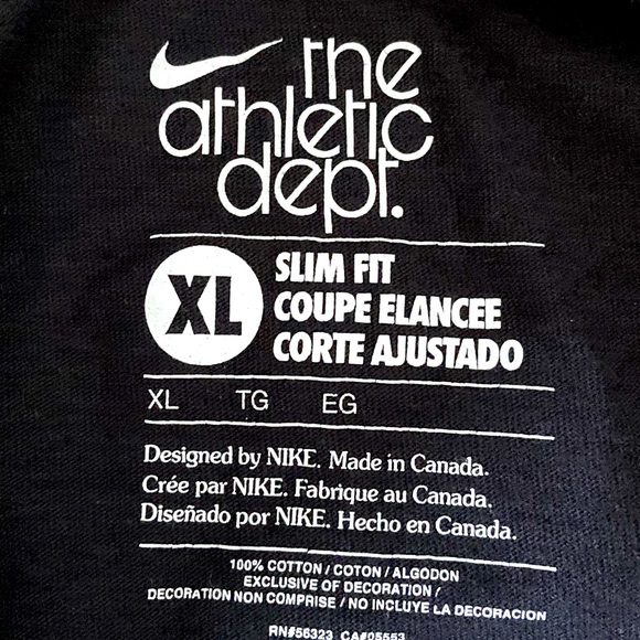 Black Nike t-shirt in size extra large - Picture 3 of 3